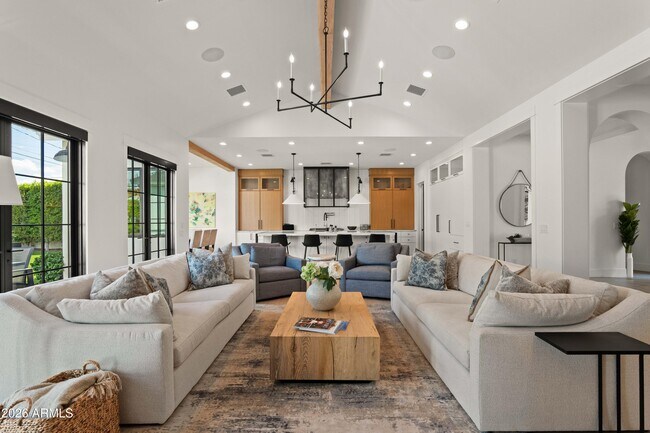 Photo - 5309 N 33rd St