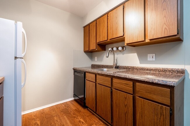 Maplecrest Apartments