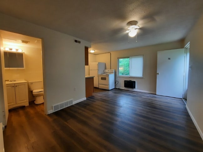 Building Photo - 5808 Stieren Dr Unit 5808-76 Rental