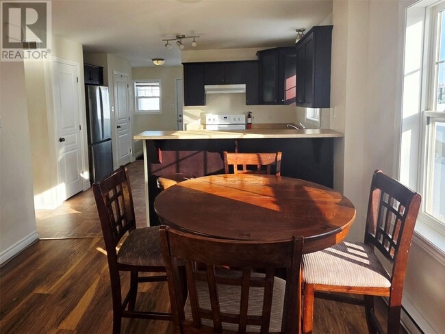 Photo - 980 Tamarack Dr