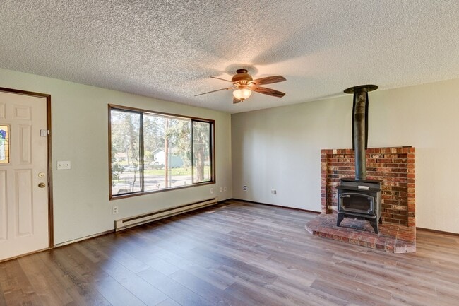 Photo - 3 Bedroom, 2 Bath with Garage and Fenced Yard