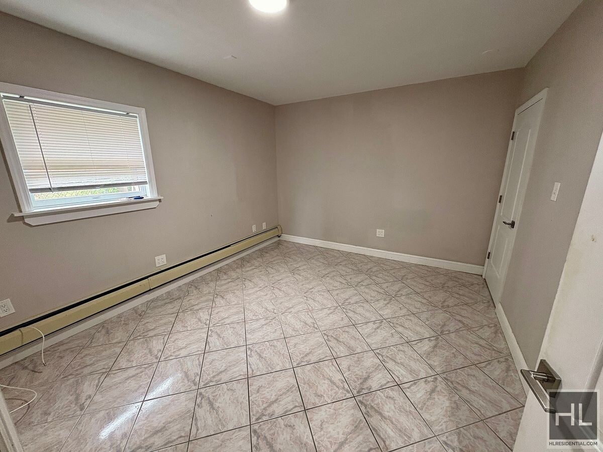 Photo - edwards place, YONKERS Unit 1