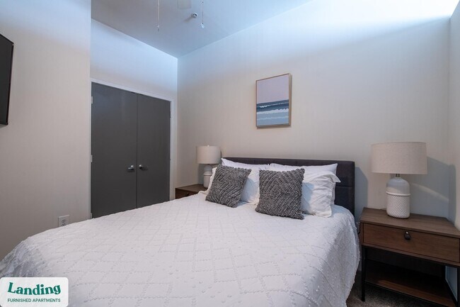 Photo - 1820 E Broad St Unit 406