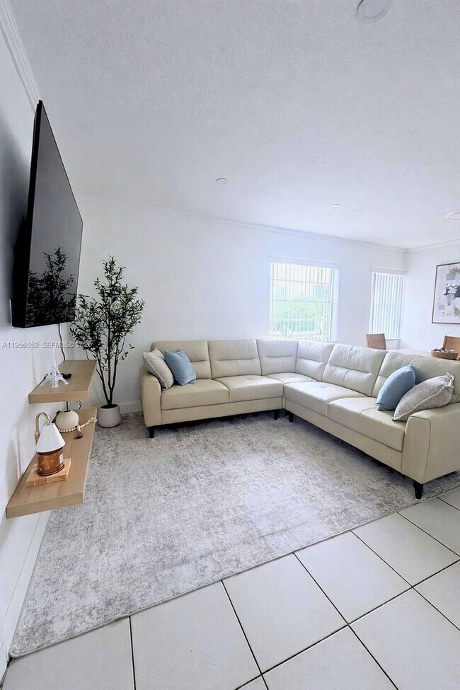 Photo - 6901 SW 129th Ave Unidad 5