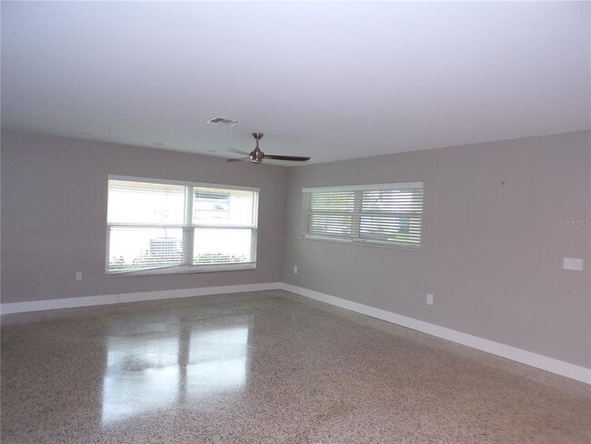 Photo - 2195 Gulfview Rd