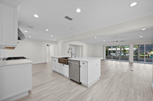 Photo - 12831 Shore Dr