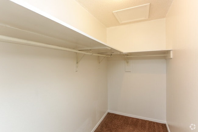 Photo - Waterside Apartments