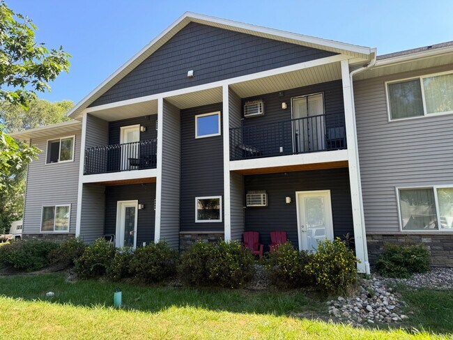 Photo - 922 Charles St.