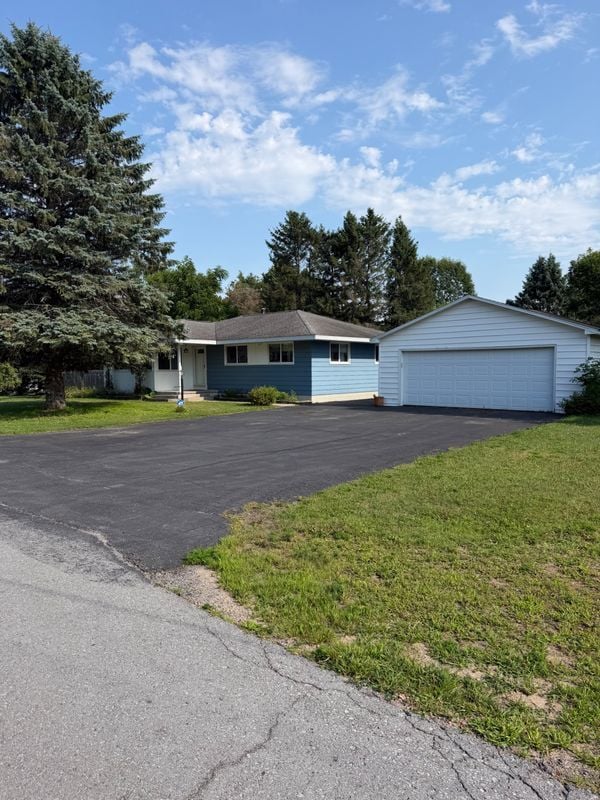 Photo - 107 Hadley Dr