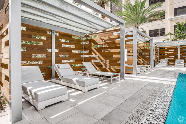 Pool - Marina del Mar