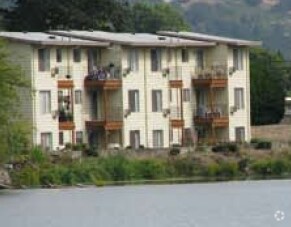 Cape Lee Apartments