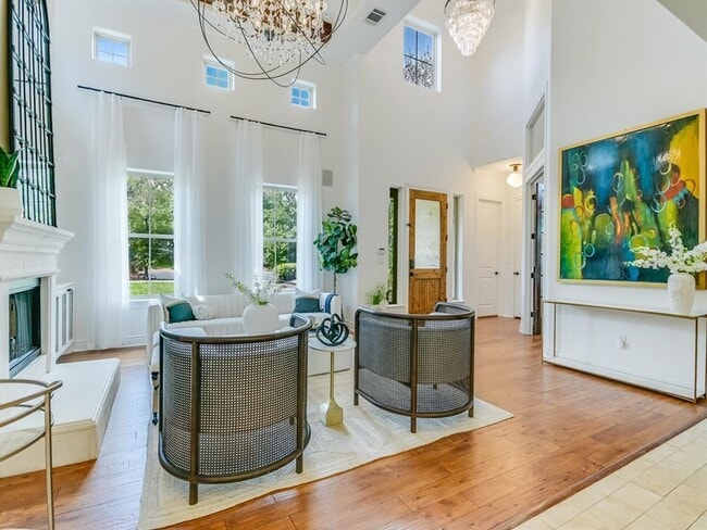Photo - 809 Kinney Ave