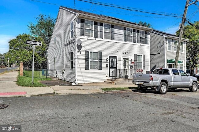 Building Photo - 156 Sweets Ave Rental