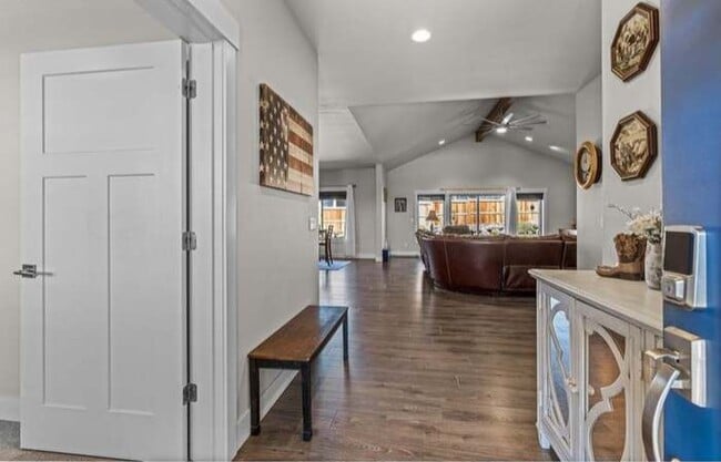 Photo - 4575 SW Antelope Ave