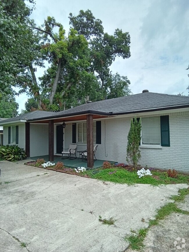 Building Photo - ***Broadmore Area*** Rental