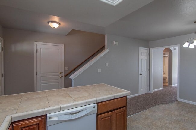Photo - MonterraLn1045/1047 Unit 1045