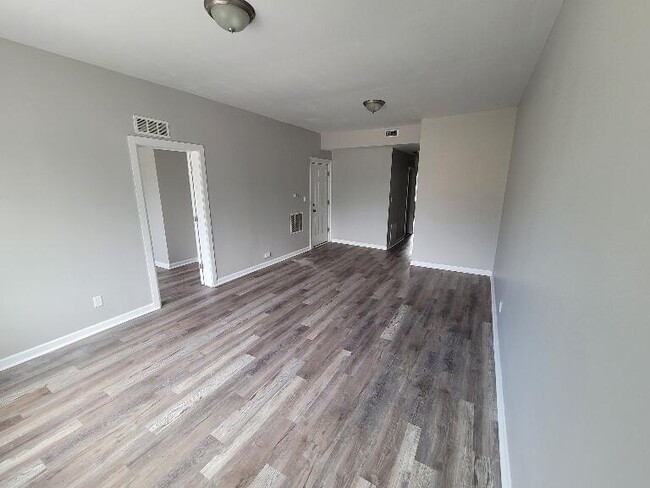 Photo - 312 Perrin St