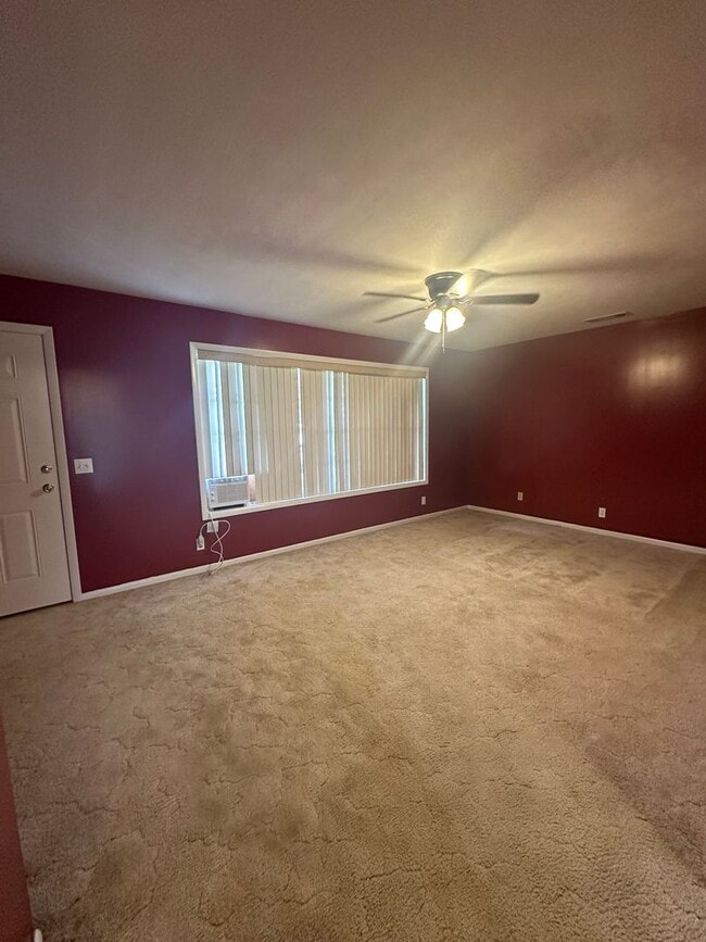 Photo - 3 Bed/1.5 Bath Brick Home