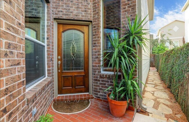 Photo - 1625 Knox St