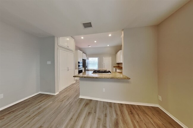 Photo - 16819 Kettle Creek Dr