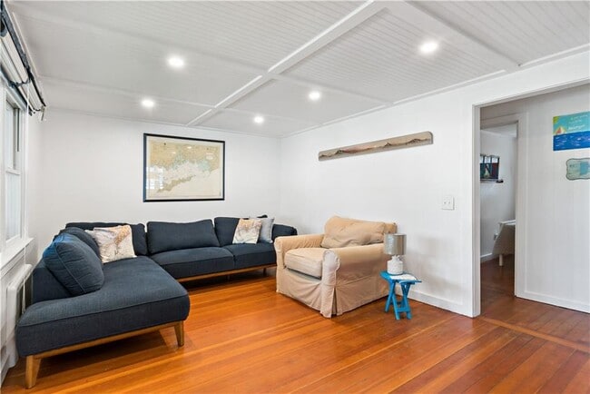 Photo - 39 Salt Pond Way