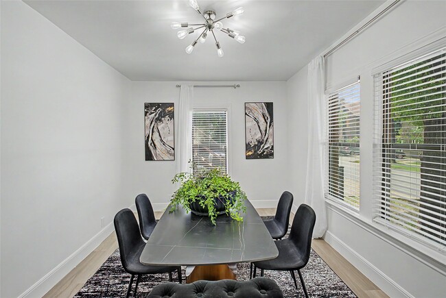 Photo - 1904 Elmen St