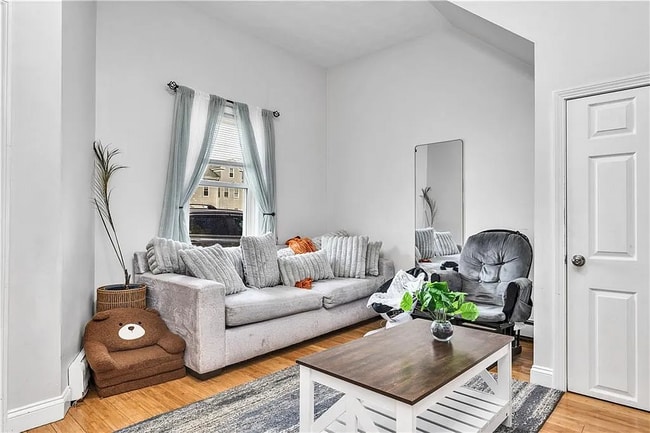 Photo - 186 Federal St Unit 1