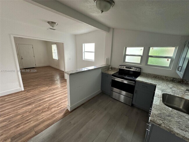 Photo - 5646 NW 3rd Ave