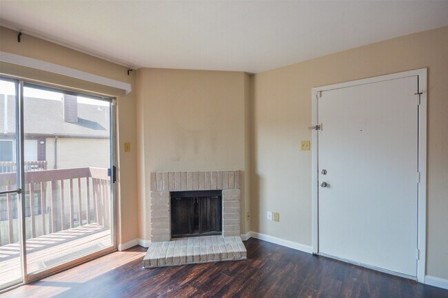 Photo - 12905 Woodforest Blvd Unit 608