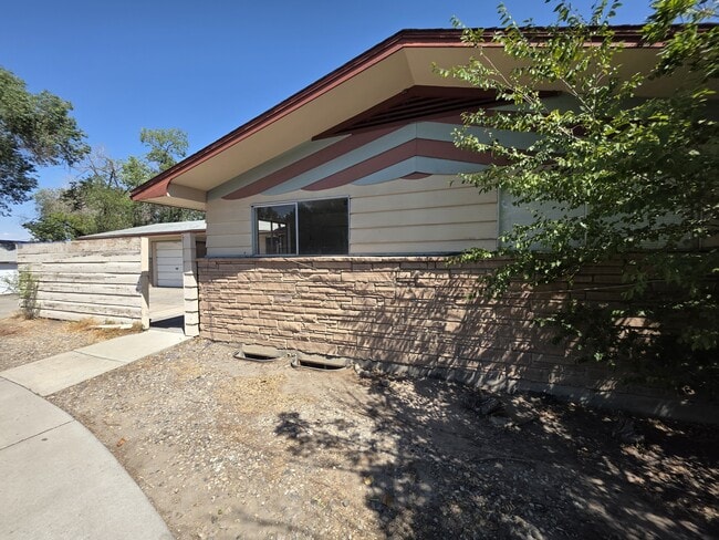 Building Photo - 2628 Patterson Rd