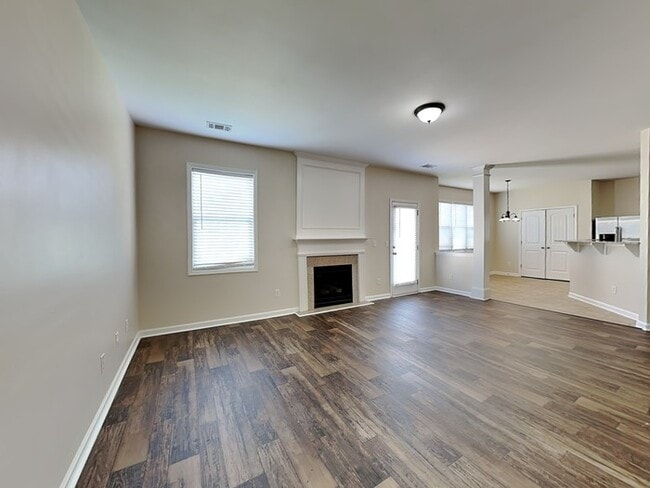 Photo - 2609 Bluestone Dr SW