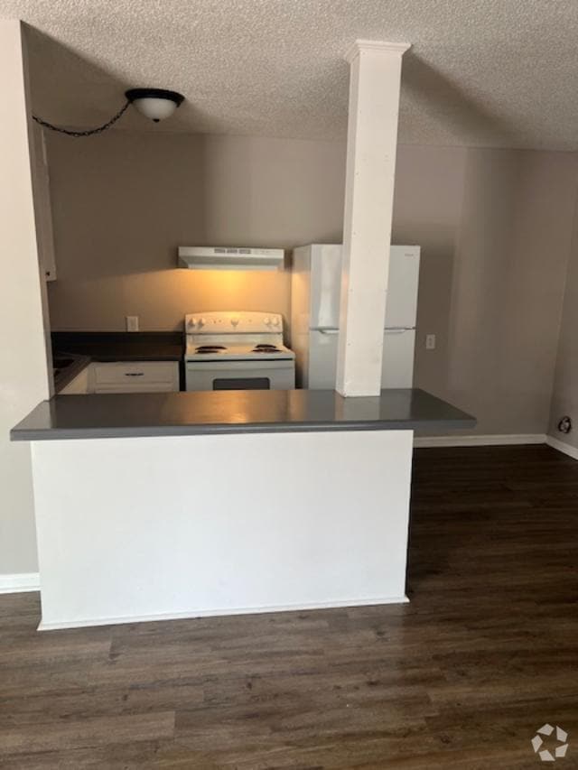Building Photo - 2106 Pax Hill Rd Unit B Rental