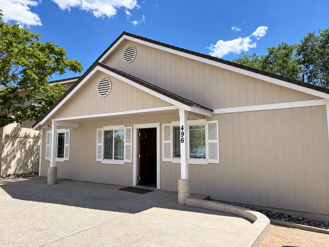 Photo - 496 Highland Ave