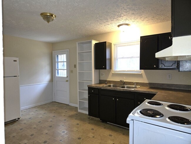 Photo - Ranch in Green Acres. All-electric. Storage Shed. 251215