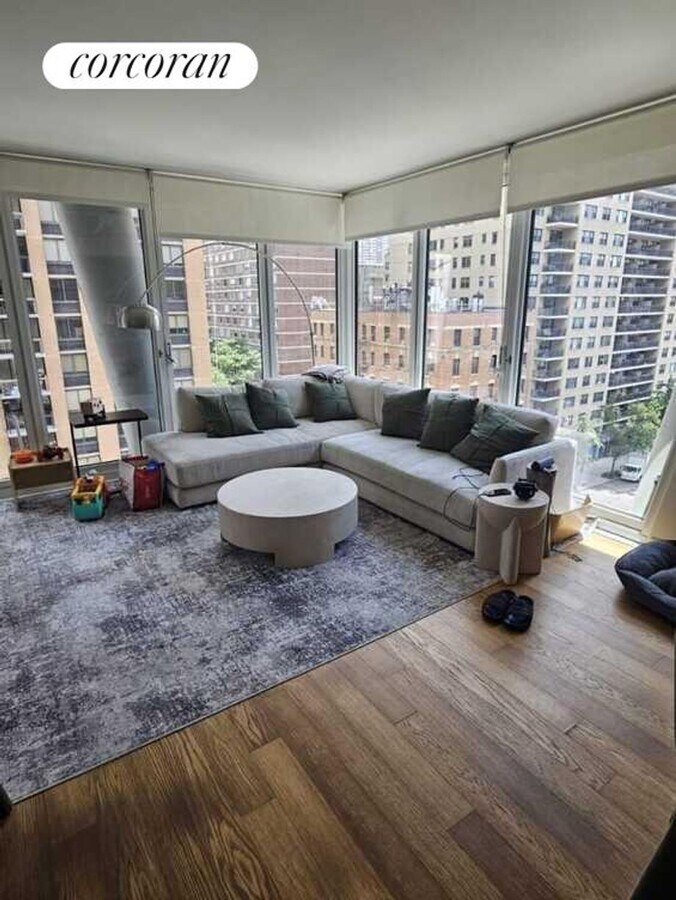 Photo - 170 Amsterdam Ave