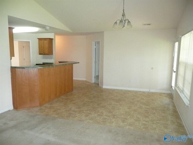 Photo - 103 Zeona Ct SW