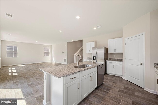 Photo - 118 Clerkenwell Dr