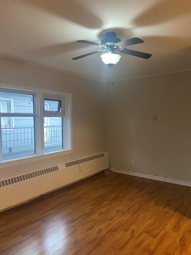 Photo - SPACIOUS RENOVATED TWO BEDROOM APARTMENT- DOWNTOWN DARTMOUTH Unit 6