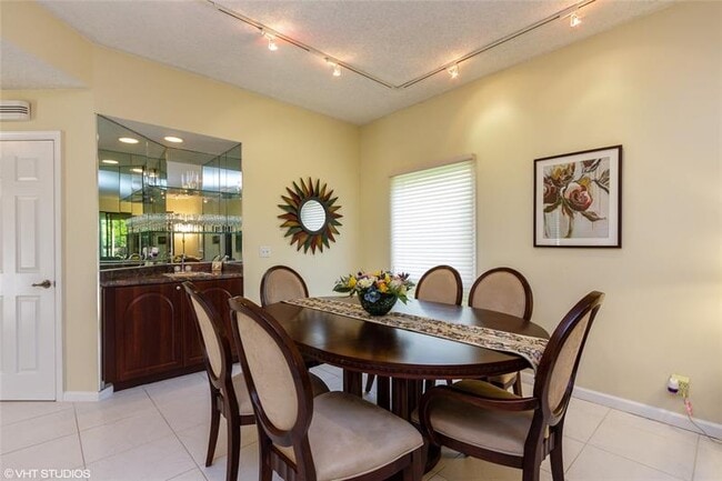 Photo - 7890 Seville Pl Unit 1401