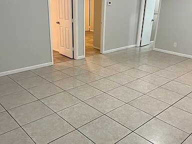 Photo - 552 Holly Dr