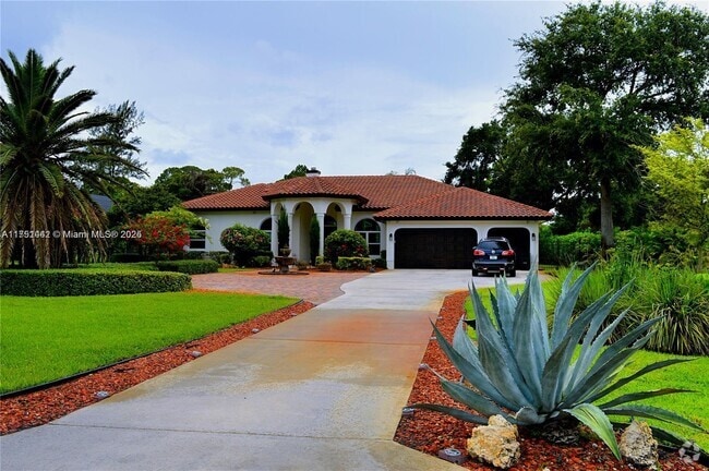 Building Photo - 6963 NW 66th Ave Rental