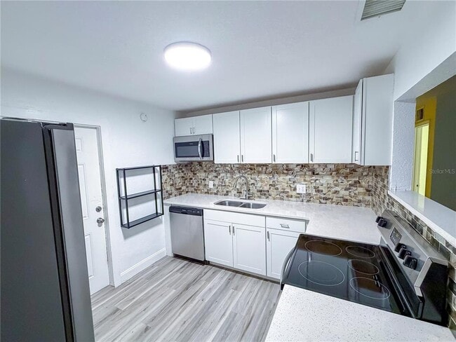 Photo - 1280 Bertland Way