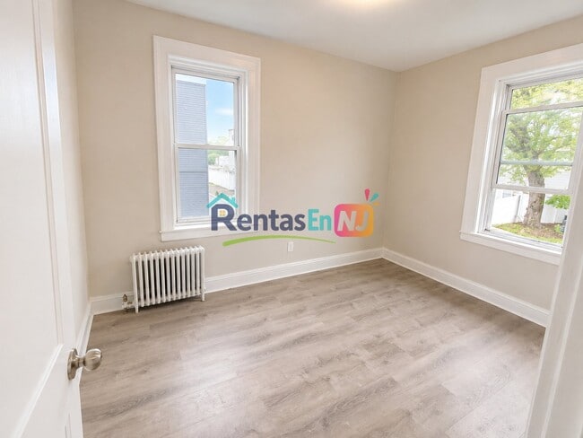 Photo - 731 S 13th St Unidad 2L