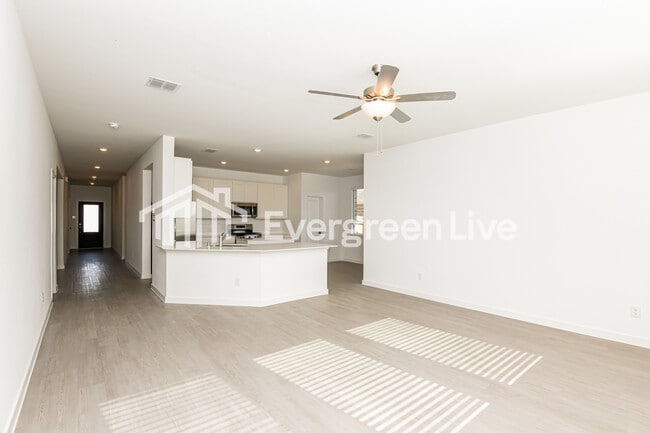 Photo - 1220 Dragon Wy