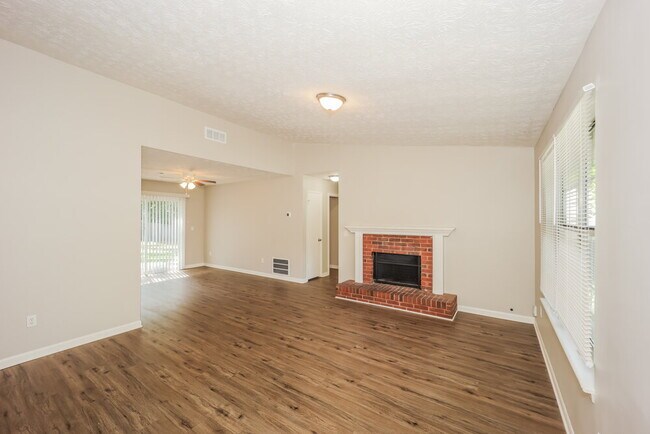 Photo - 10299 Wisteria Ln