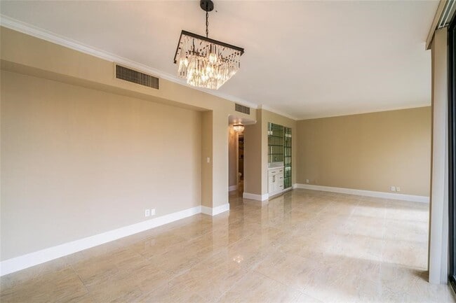Photo - 1111 Bering Dr Unit 206
