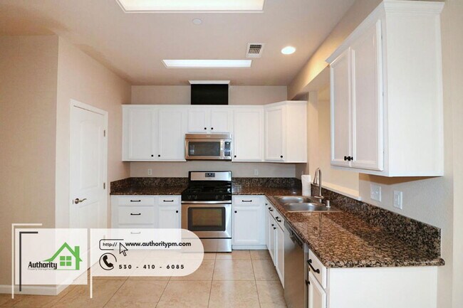 Photo - 573 Mission De Oro Dr