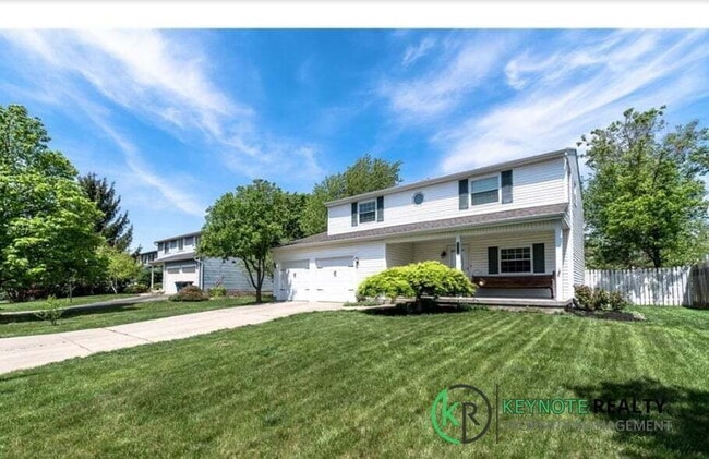 Building Photo - Gorgeous 4 Bedroom, 4 Bathroom Home Availa...