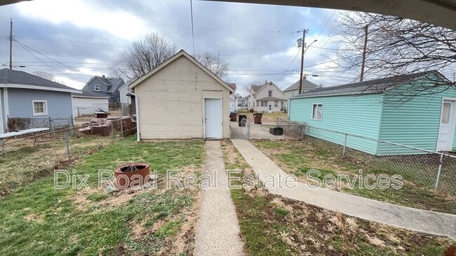 Photo - 806 Elwood St