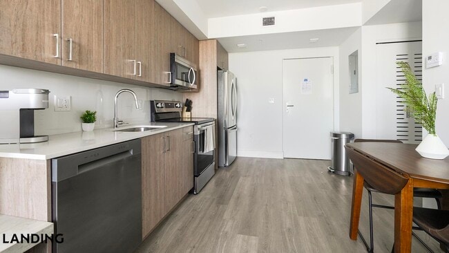 Photo - 1025 E 25th St Unit 608
